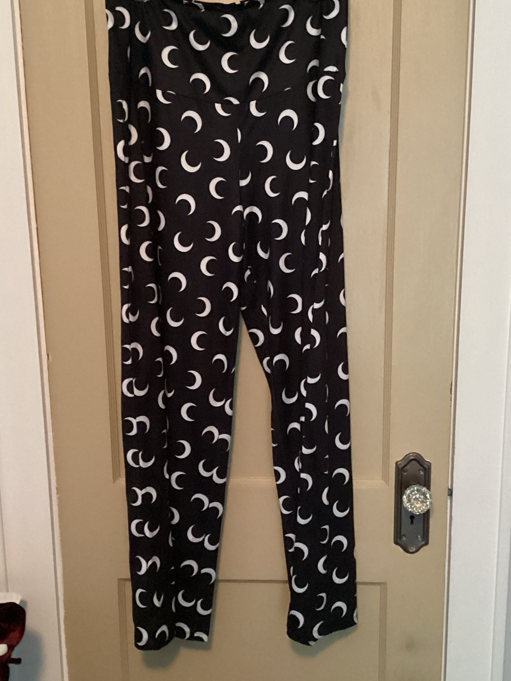 Black Moon-Print Ladies flare leggings